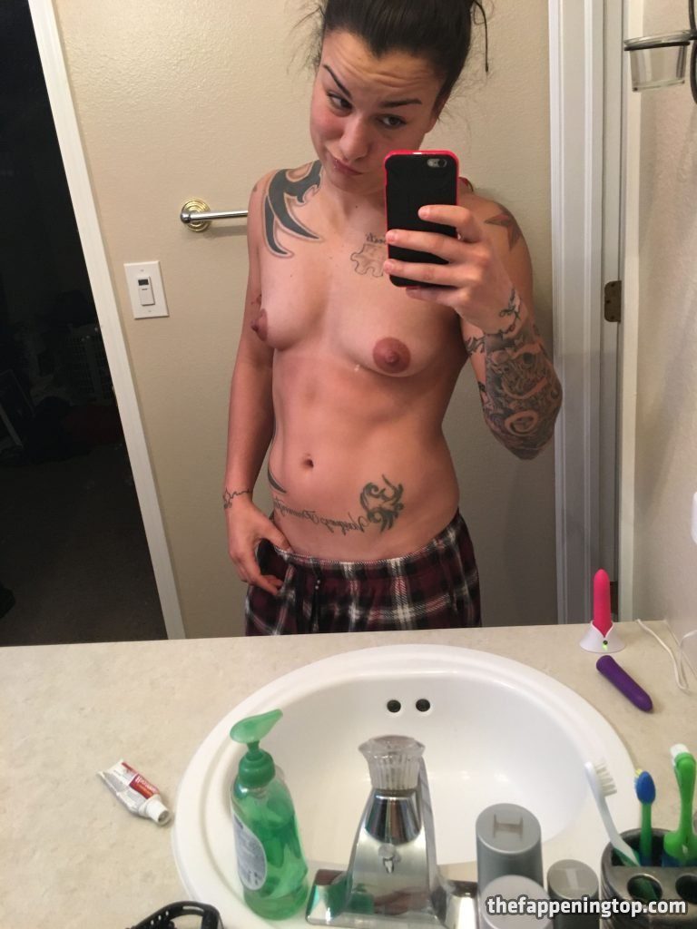 Tough Girl Raquel Pennington and Her Delicious Young Cunt gallery, pic 12