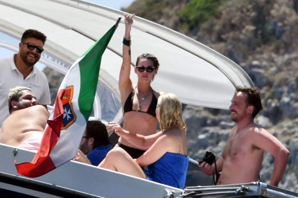 Kristen Stewart Sunbathing Topless on a Yacht  gallery, pic 38
