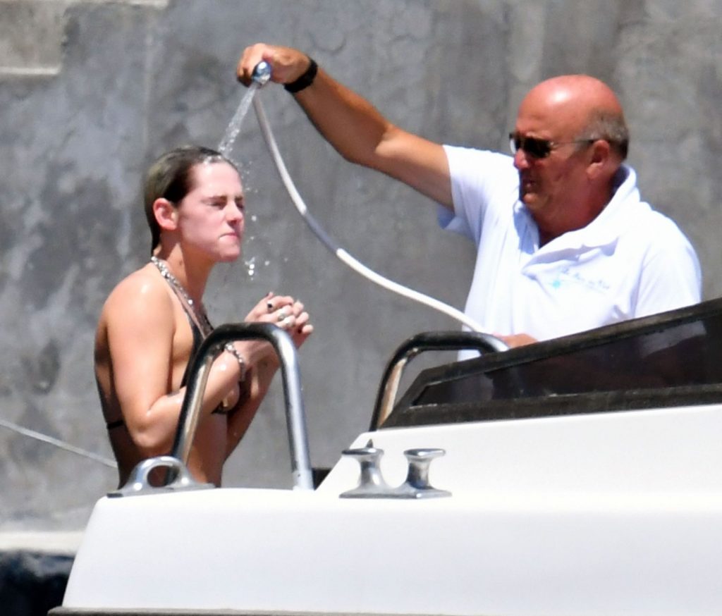Kristen Stewart Sunbathing Topless on a Yacht  gallery, pic 90