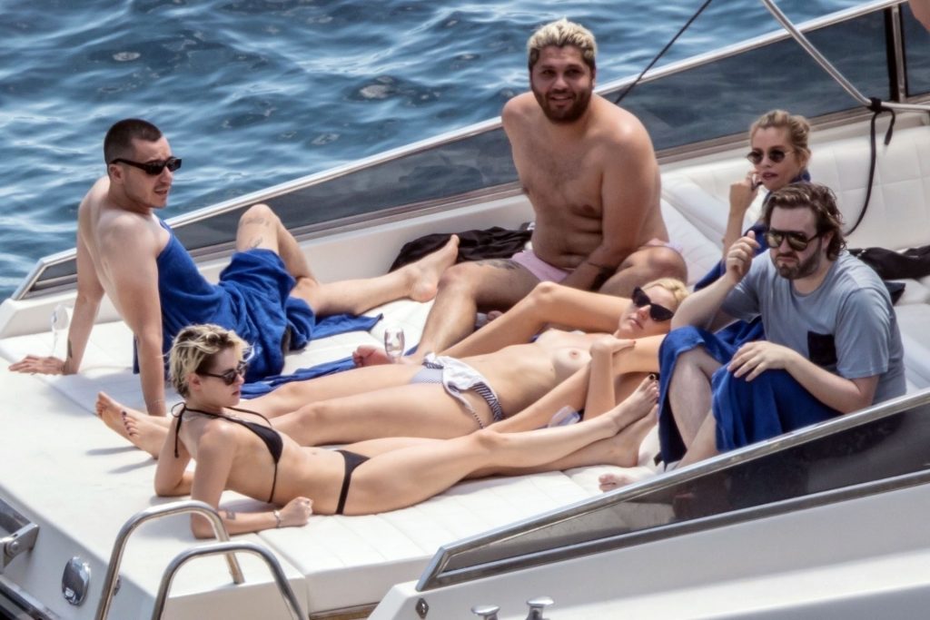 Kristen Stewart Sunbathing Topless on a Yacht  gallery, pic 16