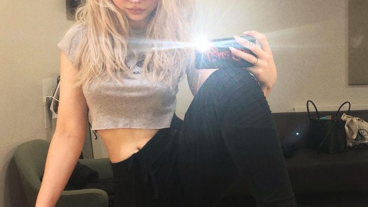 Collection of Sexy Dove Cameron Pictures from Social Media