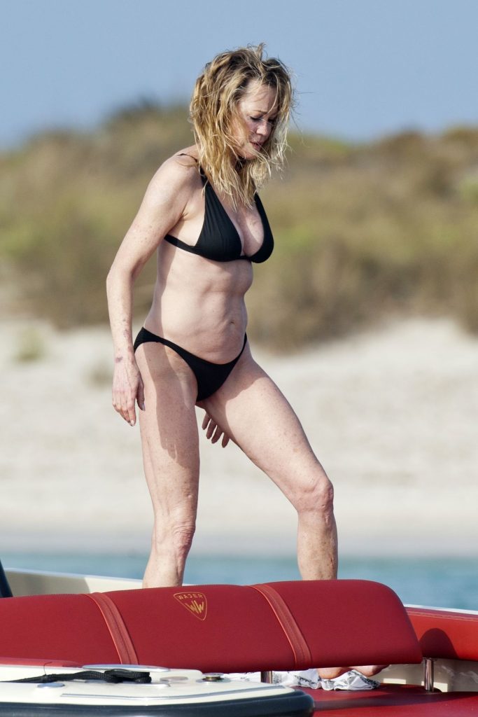 Blonde GILF Melanie Griffith Showing Her Unreal Body in Bikini gallery, pic 18