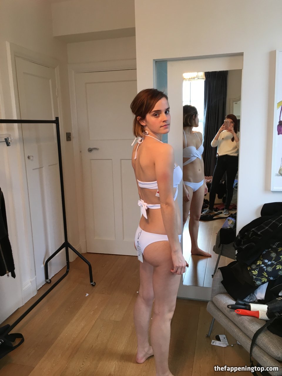 Leaked Emma Watson Pictures (136 Real Fappening Photos) .