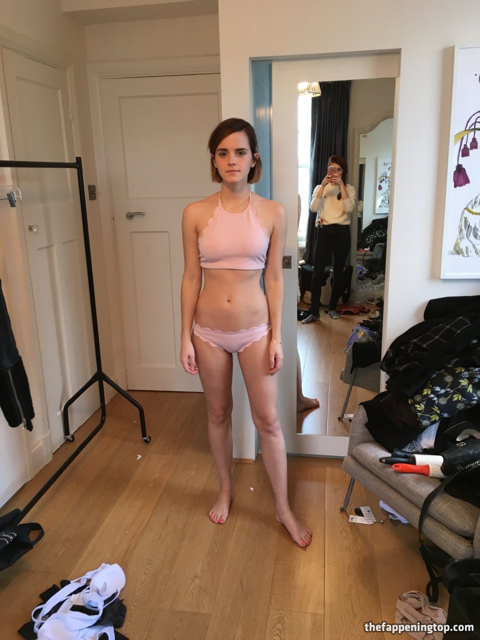 Leaked Emma Watson Pictures (136 Real Fappening Photos) .