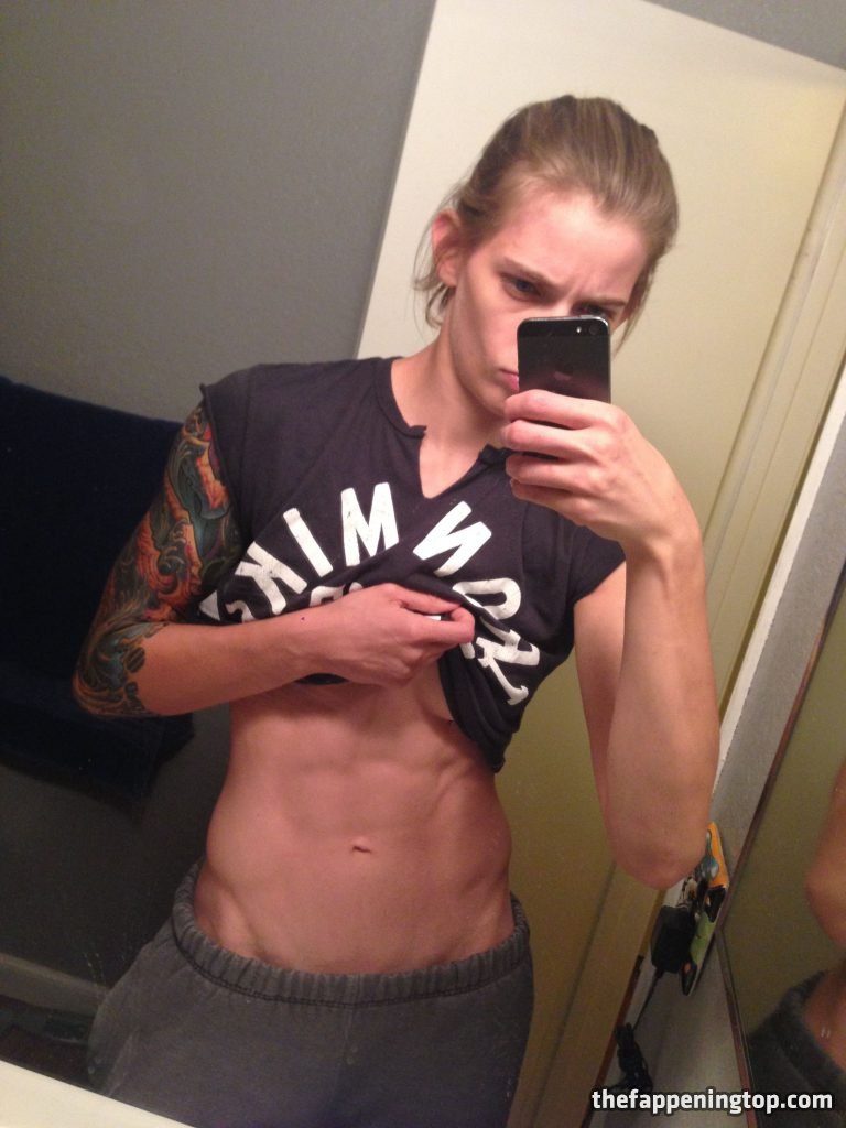 MMA Hottie Jessamyn Duke Shows Her Tatted-Up Pussy gallery, pic 56