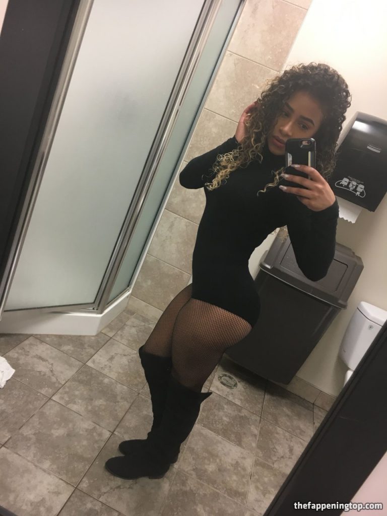 Leaked Fappening Pictures of WWE’s JoJo Offerman  gallery, pic 34