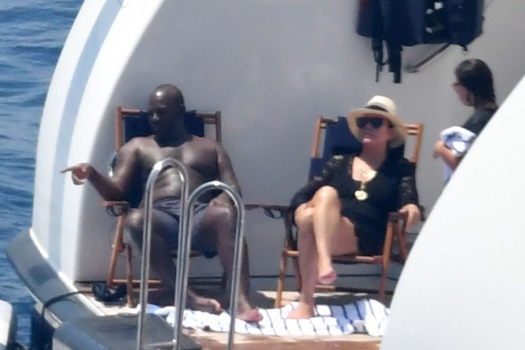 Collection of Sexy Kris Jenner Pictures from a Yacht  gallery, pic 48