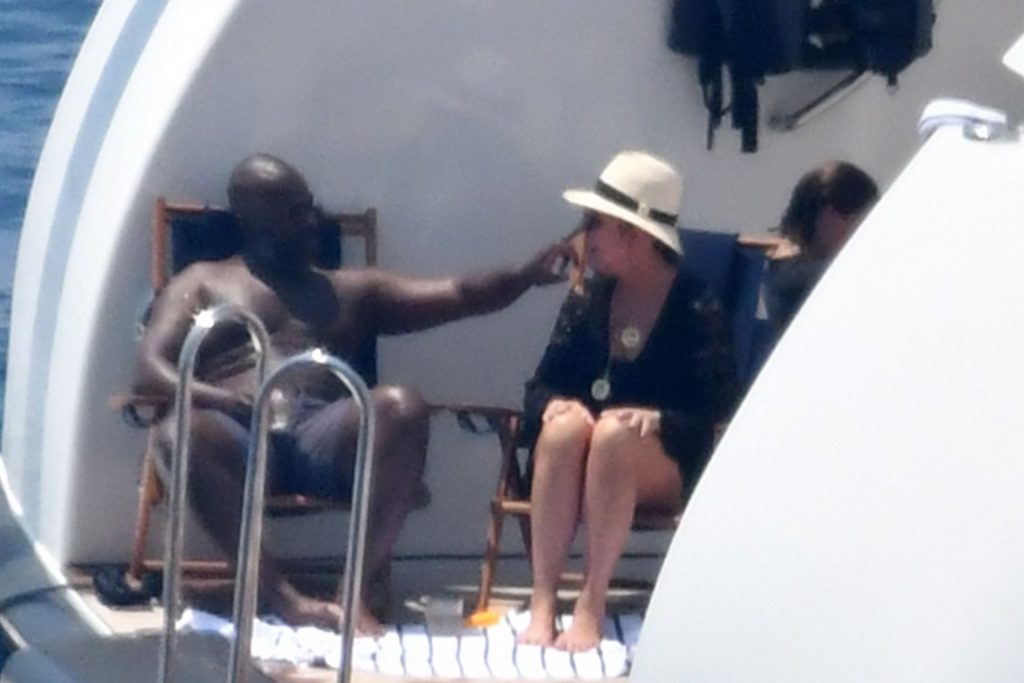 Collection of Sexy Kris Jenner Pictures from a Yacht  gallery, pic 76