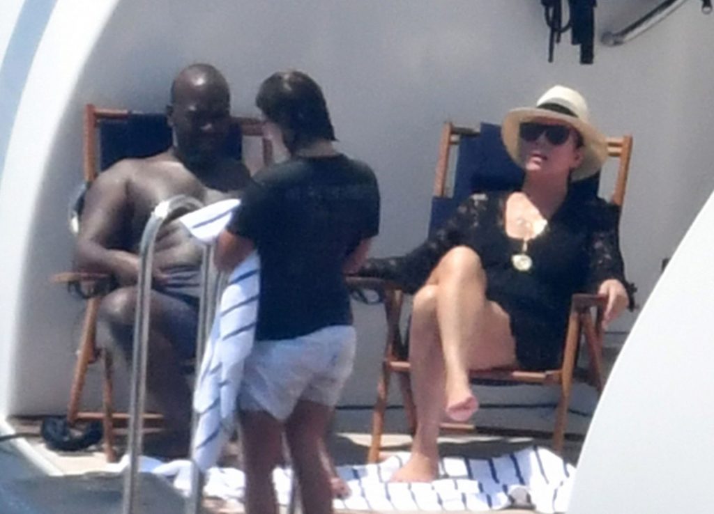 Collection of Sexy Kris Jenner Pictures from a Yacht  gallery, pic 80