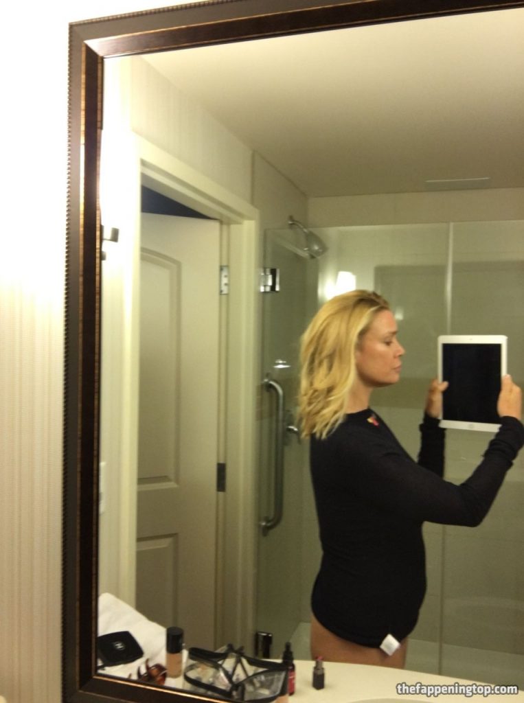 Walking Dead Star Laurie Holden: Hacked Fappening Pictures gallery, pic 14