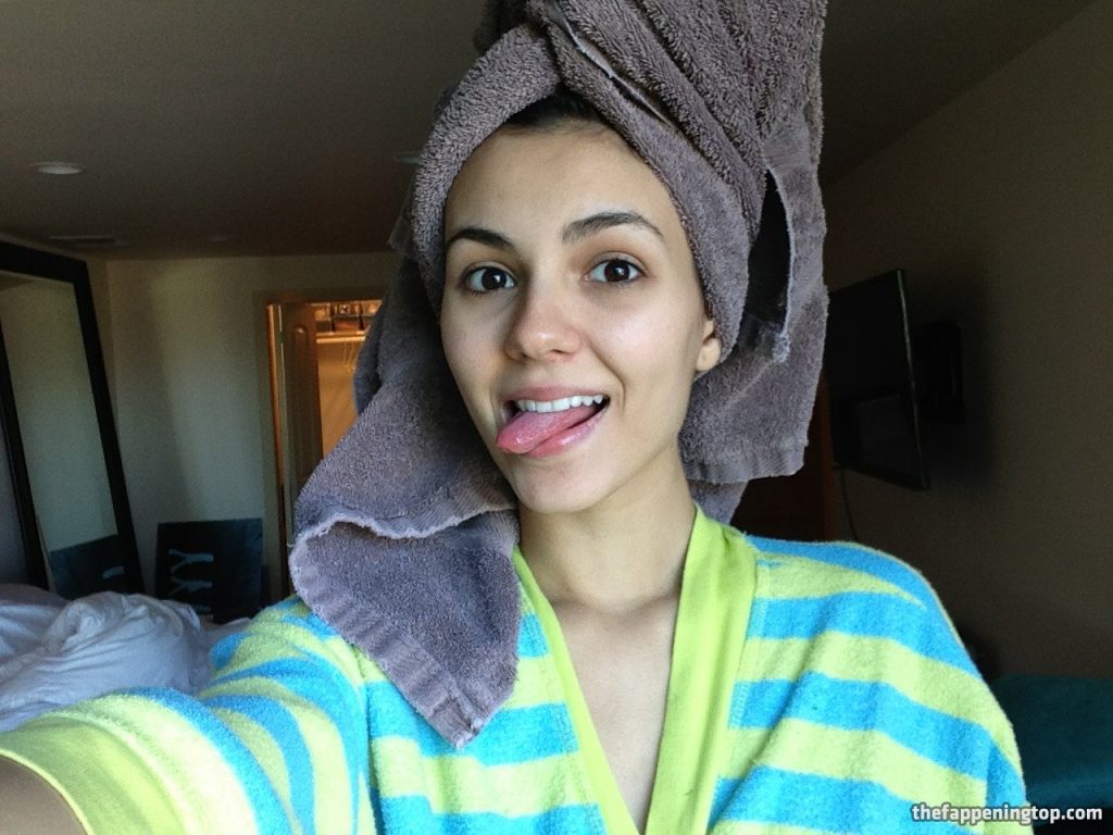 Popular Celebrity Victoria Justice Exposed: 40 Fappening Photos gallery, pic 72