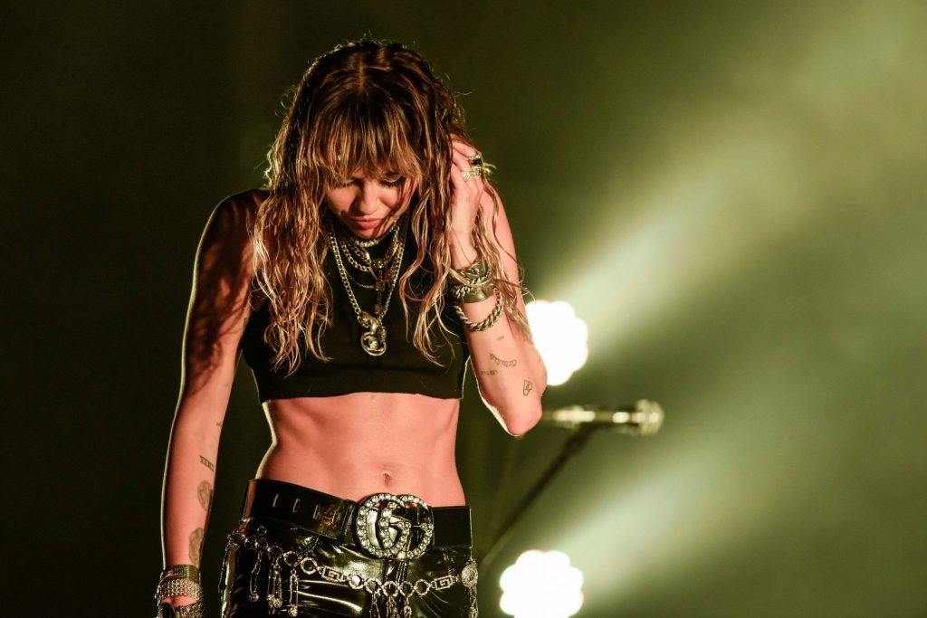See Miley Cyrus’ Sexiest Pictures from the Sunny Hill Festival gallery, pic 46
