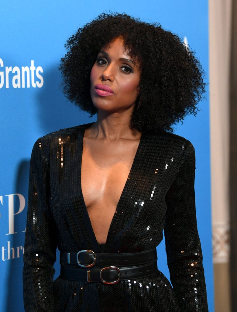 Frizzy-Haired Beauty Kerry Washington Stuns with Her Cleavage gallery, pic 8