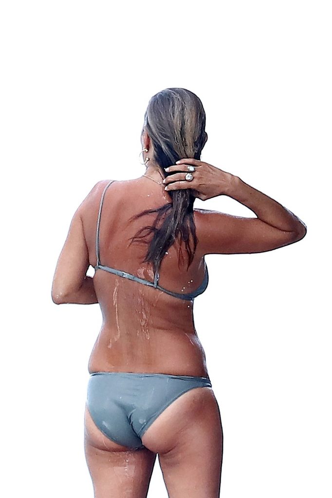 Legendary Model Kate Moss Displaying Her Enviable Bikini Body gallery, pic 88