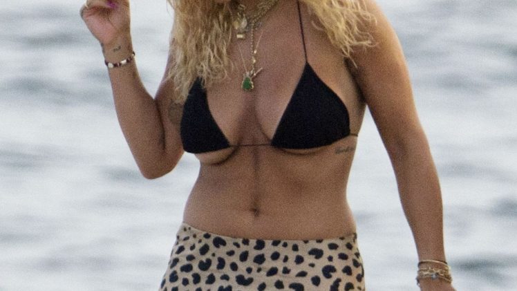 Latest Rita Ora Underboob Pictures from Ibiza (37 Photos)