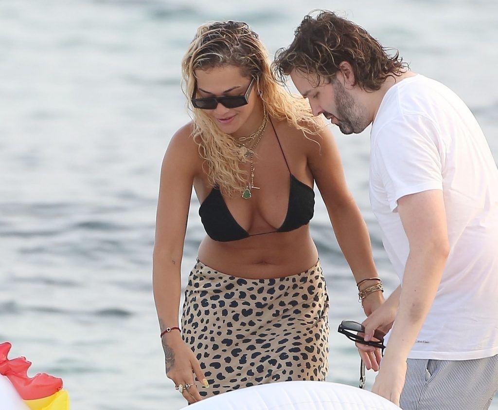 Latest Rita Ora Underboob Pictures from Ibiza  gallery, pic 54