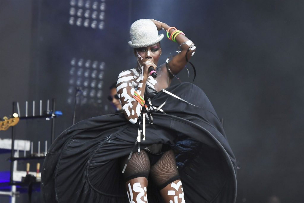 Sexy Granny Grace Jones Flashing Her Naughty Bits on Stage gallery, pic 52