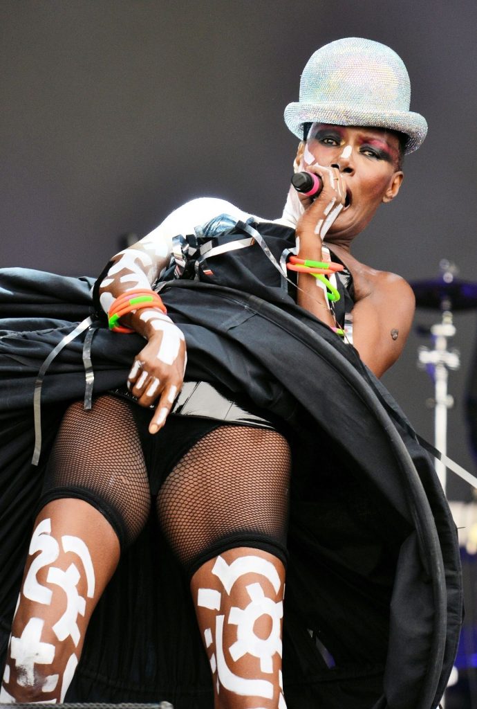Sexy Granny Grace Jones Flashing Her Naughty Bits on Stage gallery, pic 134