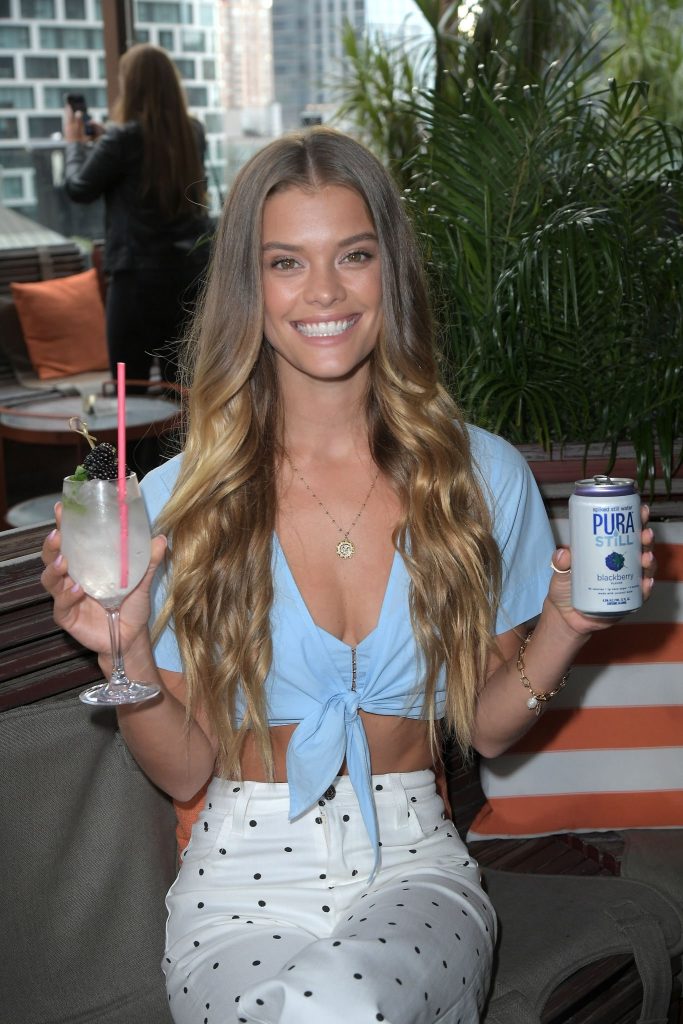 Nina Agdal Looking Cheerful and Sexy in New York  gallery, pic 76