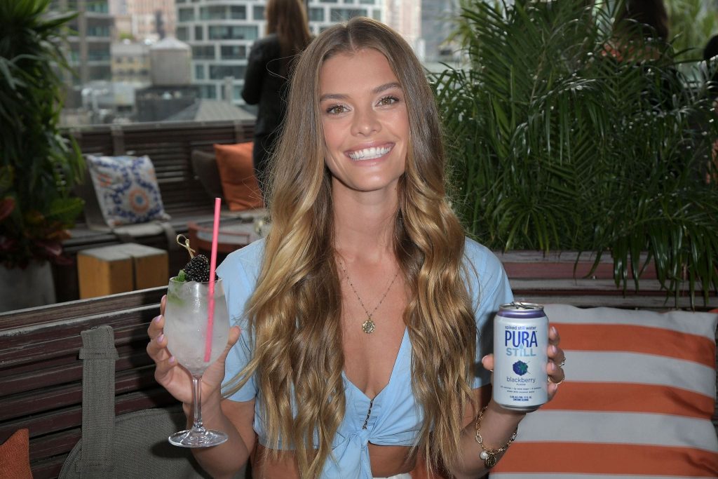 Nina Agdal Looking Cheerful and Sexy in New York  gallery, pic 86