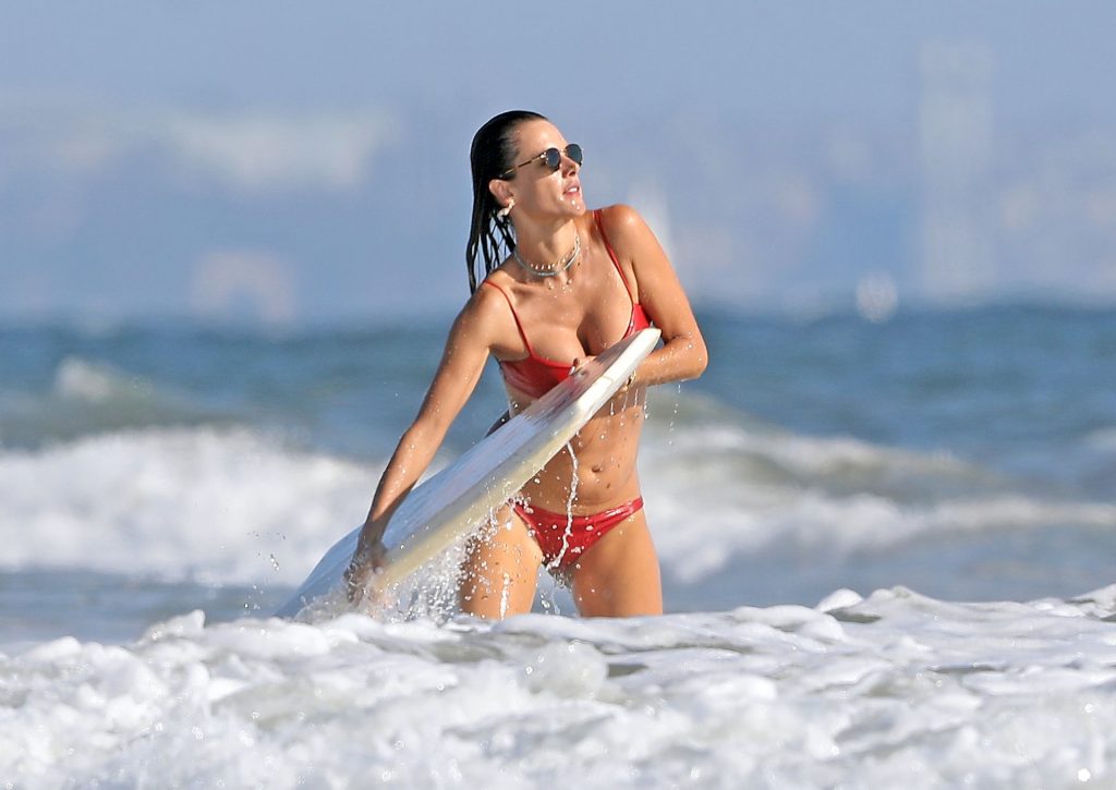 Alessandra Ambrosio Flaunts Her Perfect Body in a Red Bikini gallery, pic 20