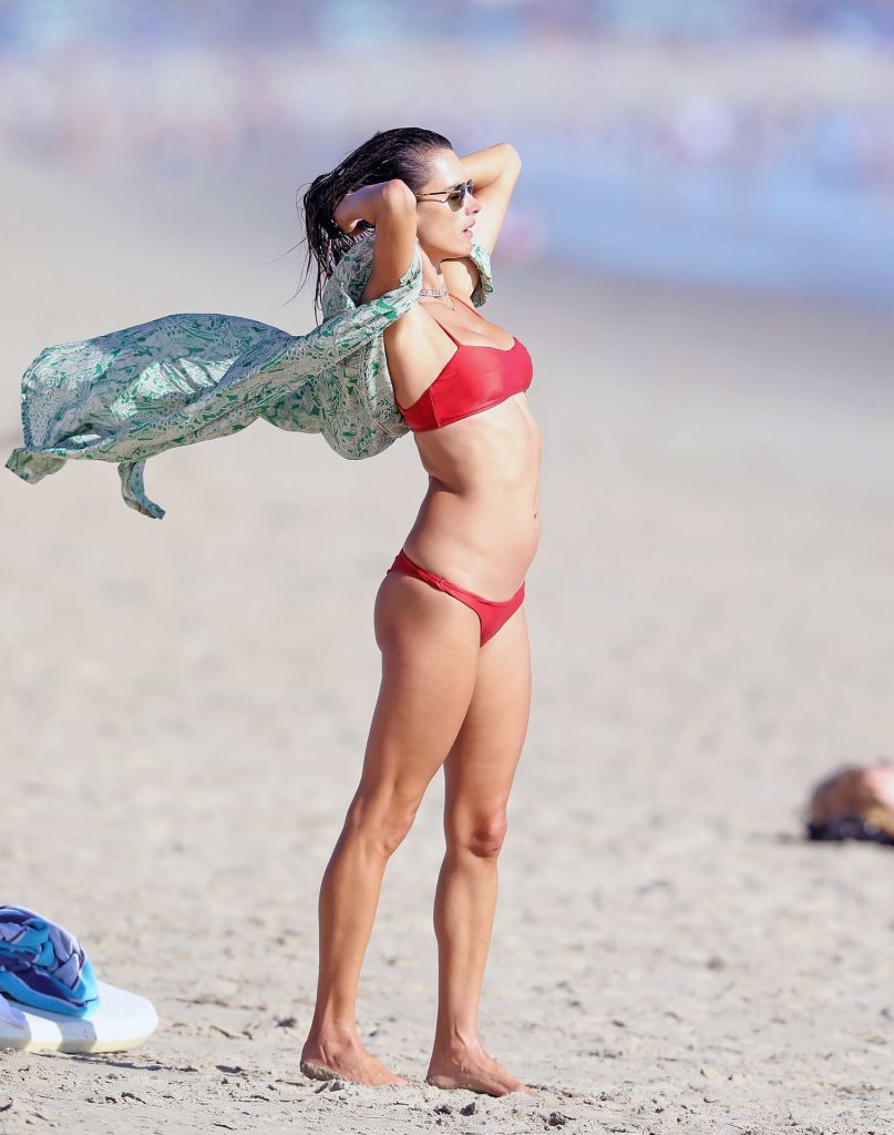 Alessandra Ambrosio Flaunts Her Perfect Body in a Red Bikini gallery, pic 18