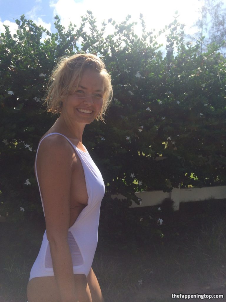 Shameless Lara Bingle Shows Her Huge Natural Boobs on a Beach gallery, pic 746