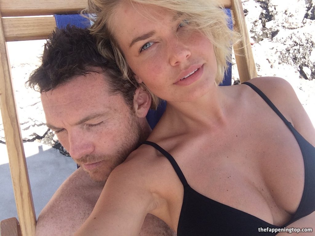 Shameless Lara Bingle Shows Her Huge Natural Boobs on a Beach gallery, pic 206