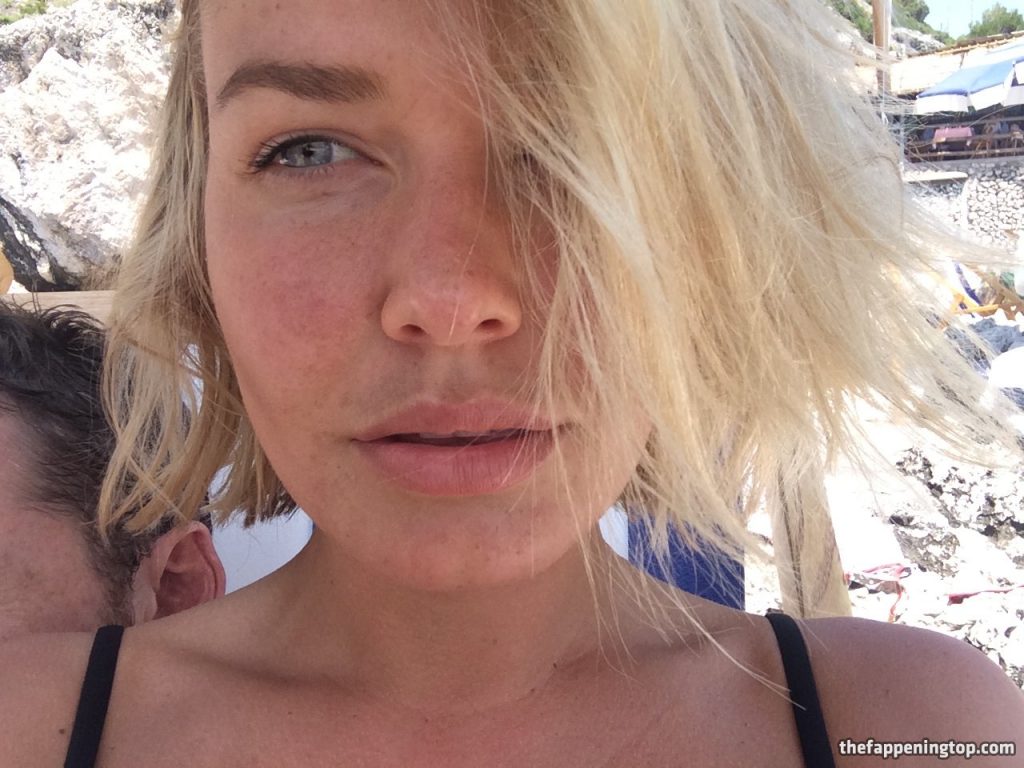 Shameless Lara Bingle Shows Her Huge Natural Boobs on a Beach gallery, pic 172