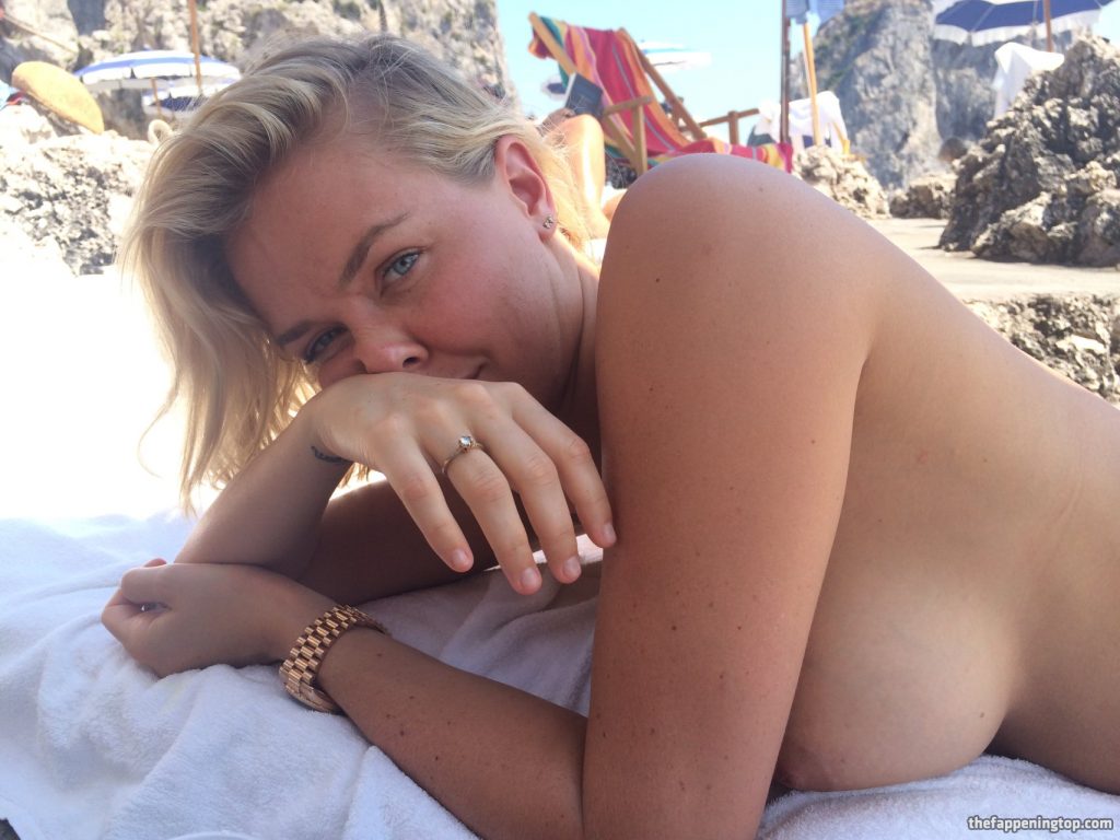 Shameless Lara Bingle Shows Her Huge Natural Boobs on a Beach gallery, pic 66