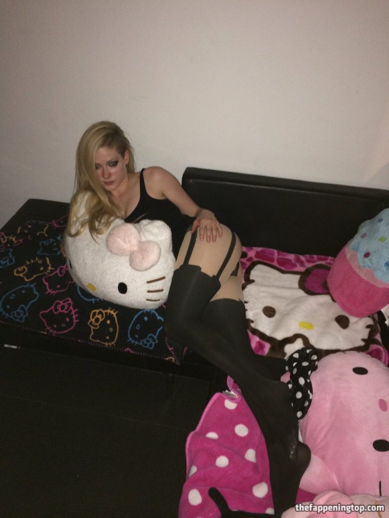 Leaked Avril Lavigne Picture Collection  gallery, pic 56