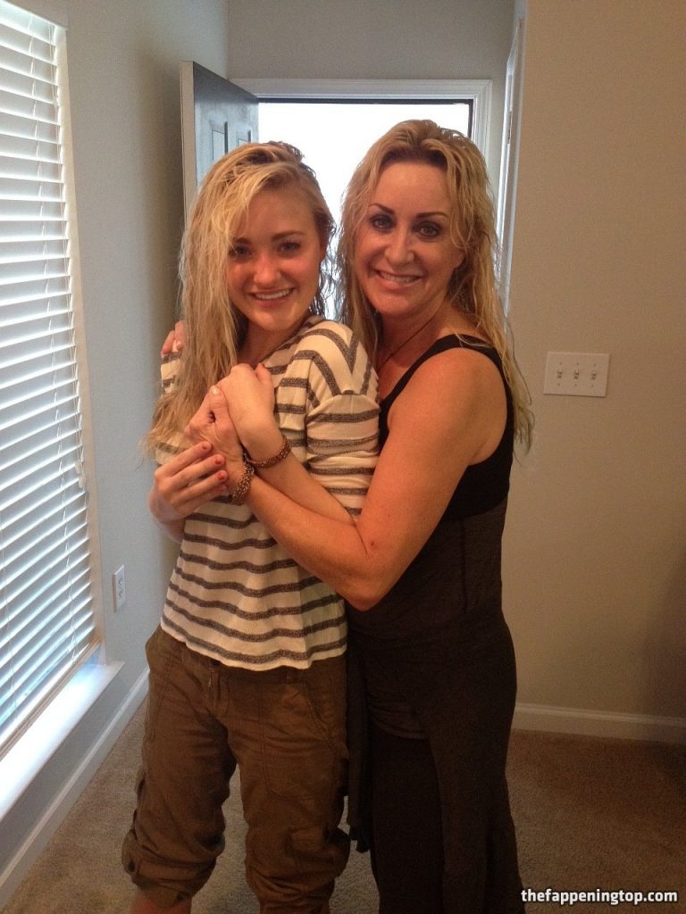 55+ Leaked Fappening Pictures Featuring the Michalka Sisters gallery, pic 40