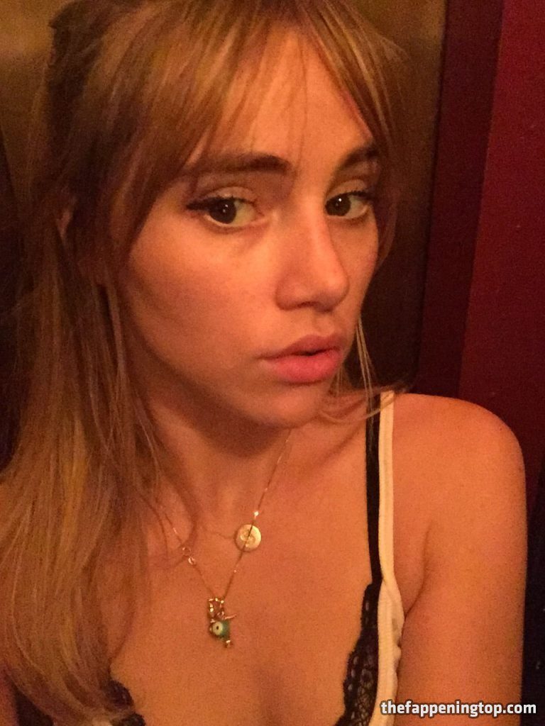 Suki Waterhouse Porn: Butt Plug Pictures, Naked Ass Pics, and More gallery, pic 46
