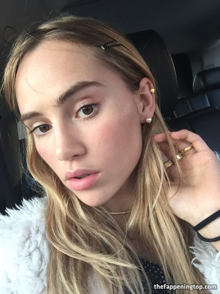 Suki Waterhouse Porn: Butt Plug Pictures, Naked Ass Pics, and More gallery, pic 70