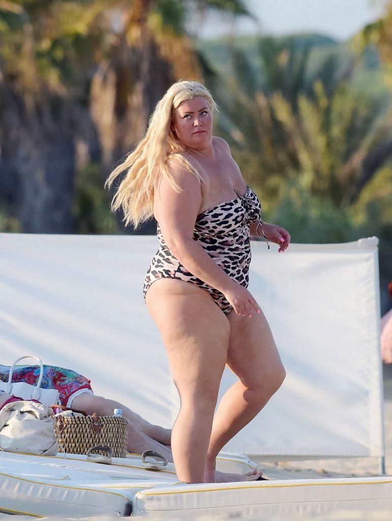 Fat Mature Lady Gemma Collins Shows Her Folds in a Swimsuit gallery, pic 60