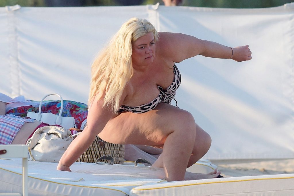 Fat Mature Lady Gemma Collins Shows Her Folds in a Swimsuit gallery, pic 66