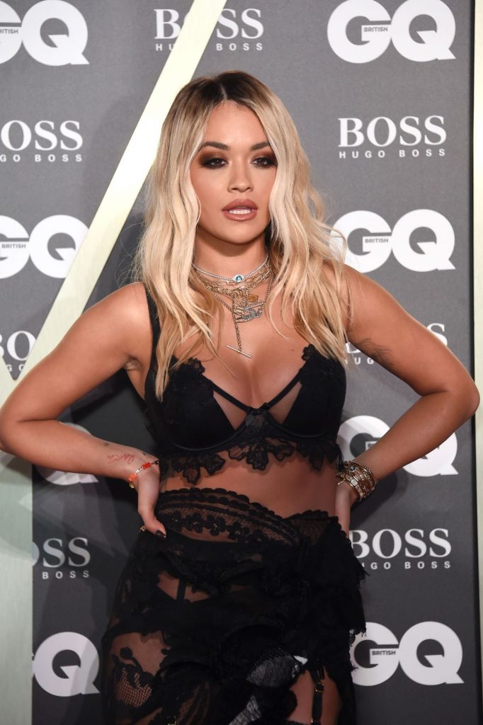 Sensational Singer Rita Ora Turning Heads in a Very Revealing Outfit gallery, pic 10
