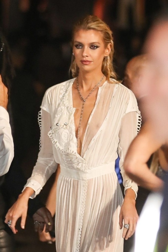 Bodacious Blonde Stella Maxwell Showing Her Tits in a See-Through Dress gallery, pic 214