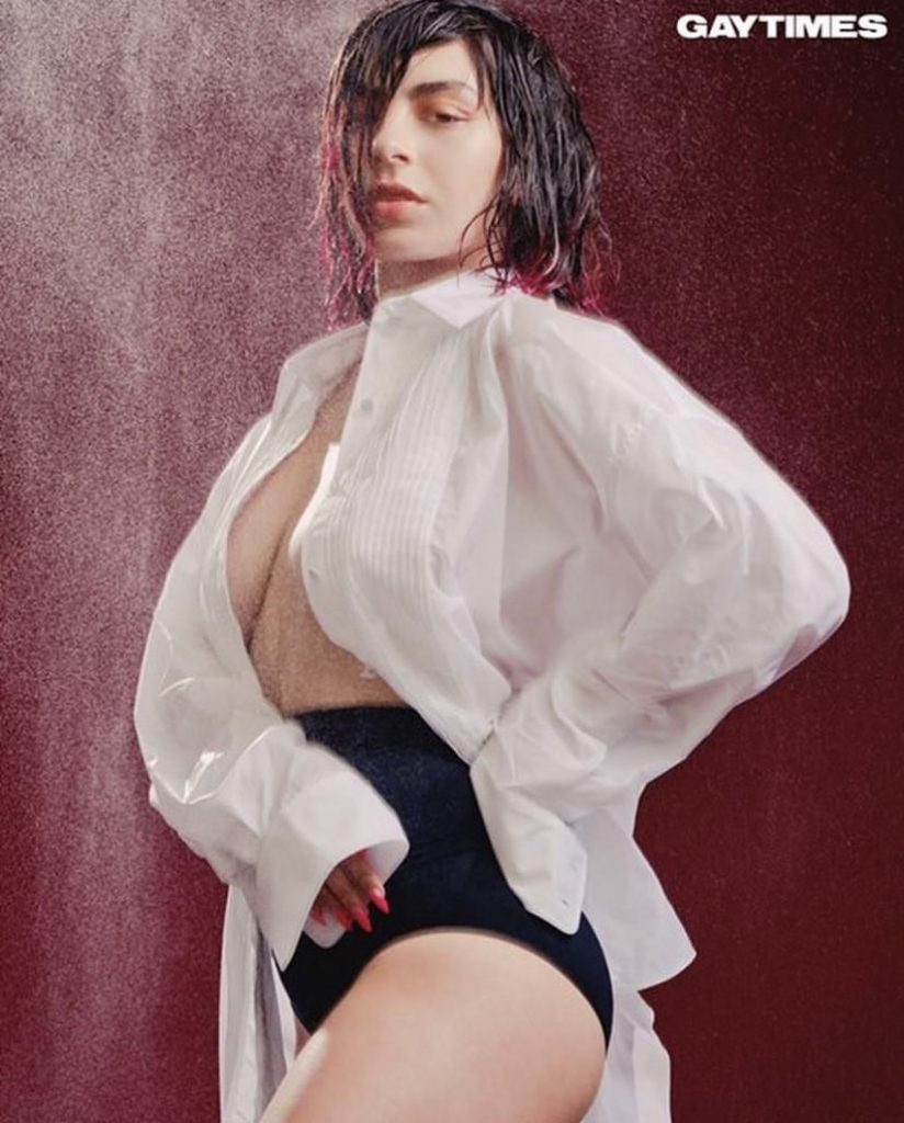 Charli XCX Showing Her Sideboob in a Daring Photoshoot gallery, pic 12