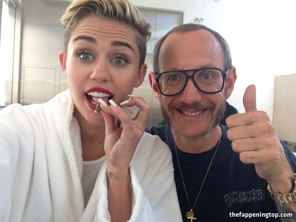 Miley Cyrus’ Raunchiest Leaked and Naked Phots (Of All Time) gallery, pic 182