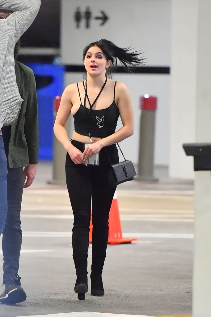 Stacked Bombshell Ariel Winter Accidentally Busts Out of Her Top gallery, pic 62