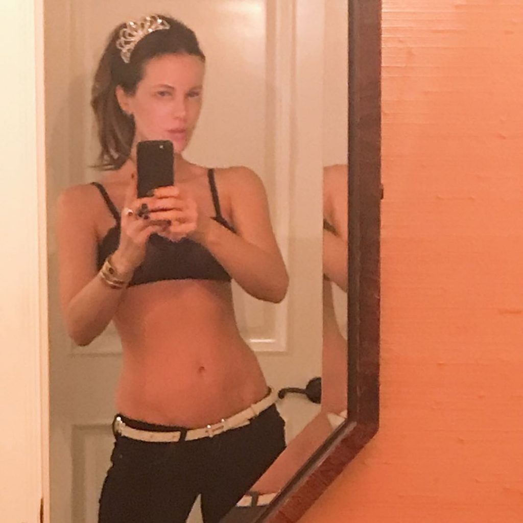 Thirsty MILF Kate Beckinsale Keeps On Being Slutty on Insta gallery, pic 6