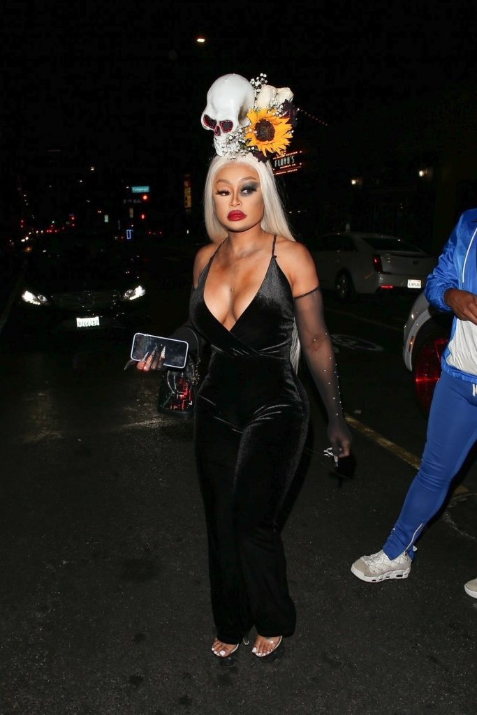 Blac Chyna Showing Her Boobs in an Outrageous Costume  gallery, pic 20