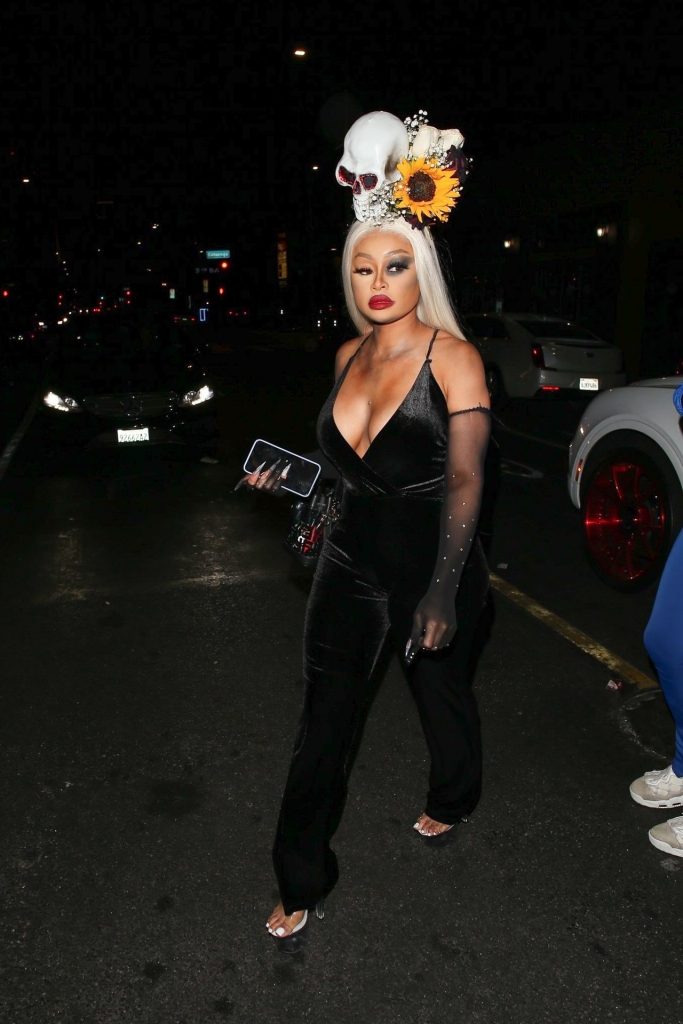 Blac Chyna Showing Her Boobs in an Outrageous Costume  gallery, pic 24