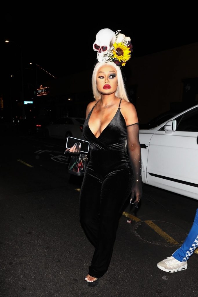 Blac Chyna Showing Her Boobs in an Outrageous Costume  gallery, pic 60