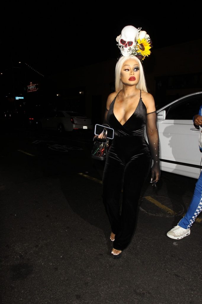 Blac Chyna Showing Her Boobs in an Outrageous Costume  gallery, pic 62