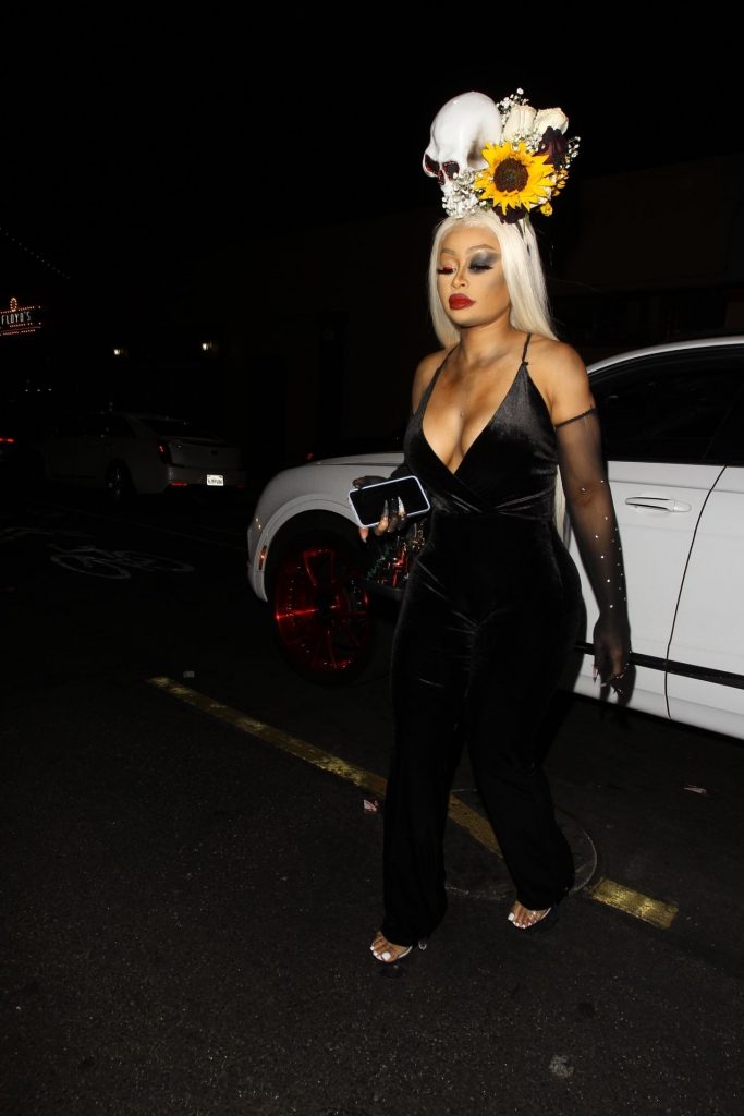Blac Chyna Showing Her Boobs in an Outrageous Costume  gallery, pic 70