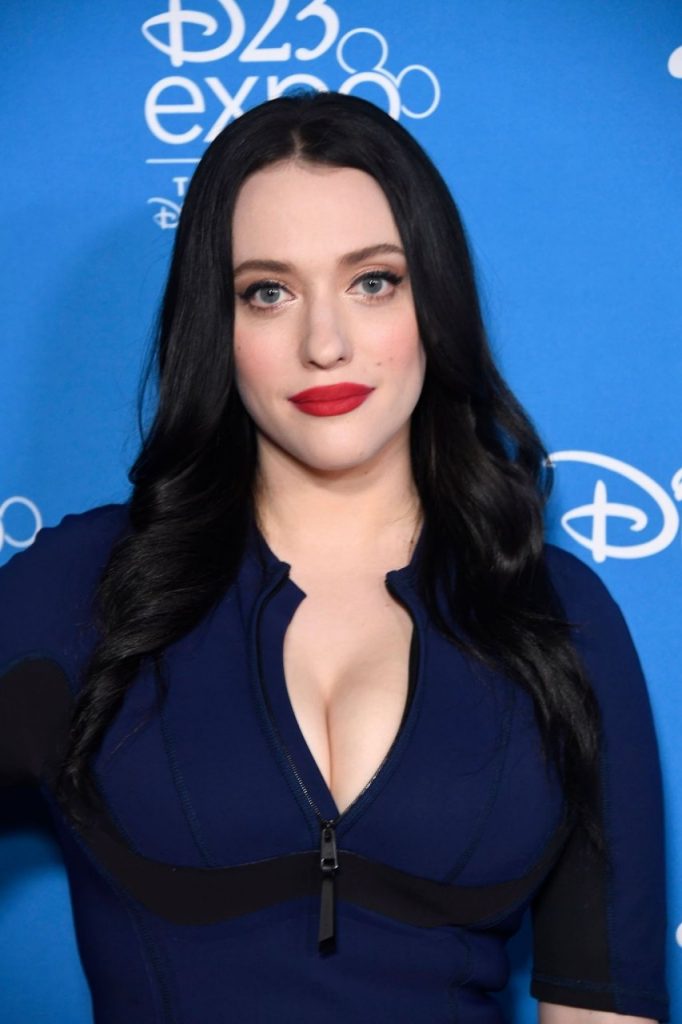 Busty TV Actress Kat Dennings Showing Her Cleavage Once Again gallery, pic 28