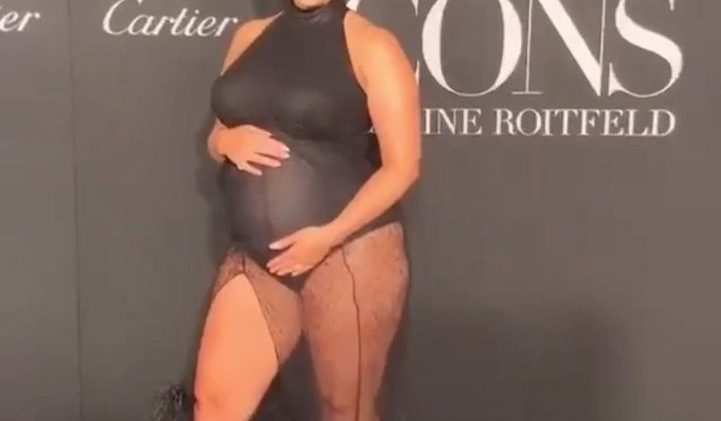 Pregnant Ashley Graham Flashing Her Meaty Thighs for You