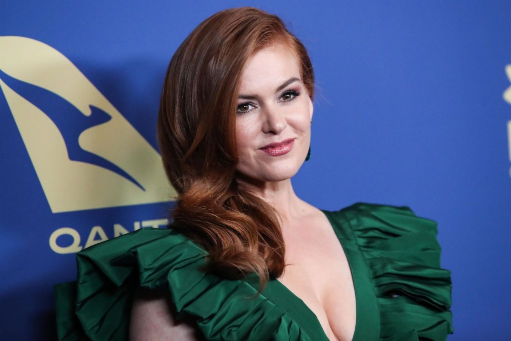 Redheaded Beauty Isla Fisher Stuns in a Cleavage-Baring Dress gallery, pic 230